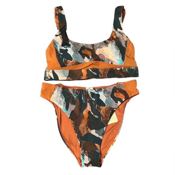 Fabletics Bikini Set - Picture 2 of 7